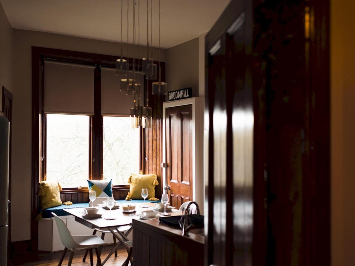 Pass The Keys Beautiful, Traditional 2 Bed Flat W Free Parking Glasgow Exteriör bild
