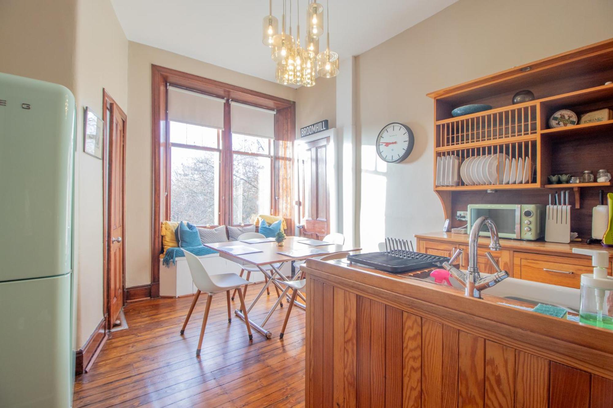 Pass The Keys Beautiful, Traditional 2 Bed Flat W Free Parking Glasgow Exteriör bild