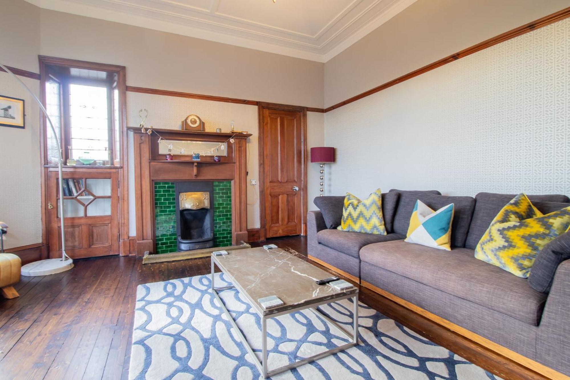 Pass The Keys Beautiful, Traditional 2 Bed Flat W Free Parking Glasgow Exteriör bild